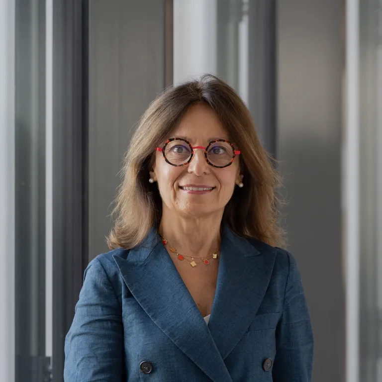 Front facing profile picture of Claudia-Bagni