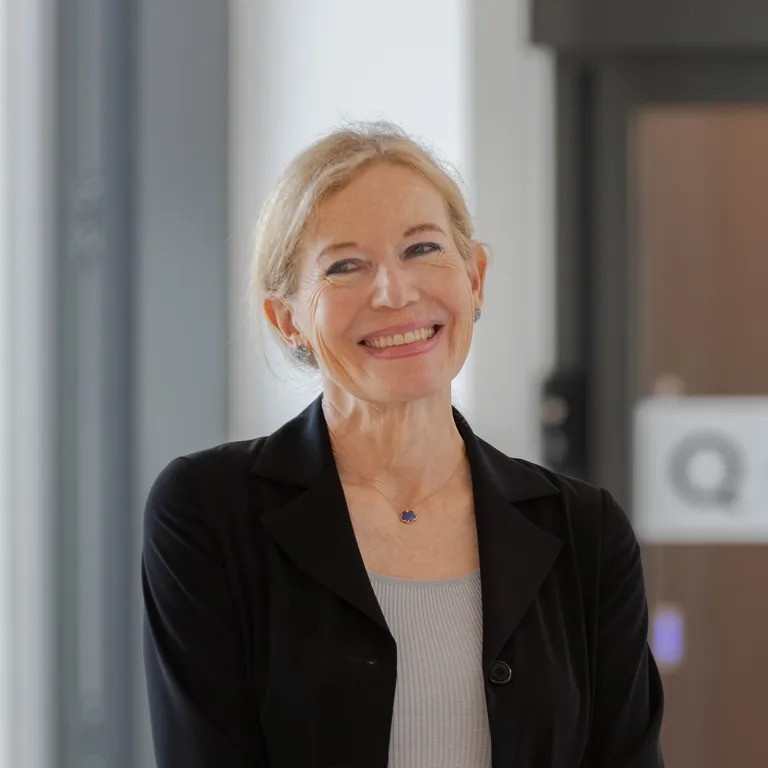 Front facing profile picture of Margrit-Leuthold